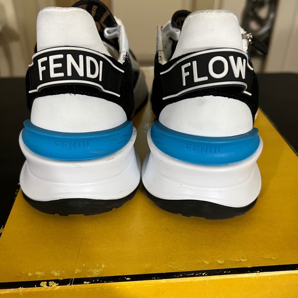 Unisex Fendi Flow  sneakers these are a UK 39-6men sizing can fit ladies size 8 - Picture 2 of 3